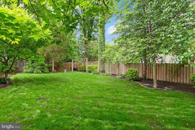 8519 BUCKBOARD DR, Alexandria, VA 22308
