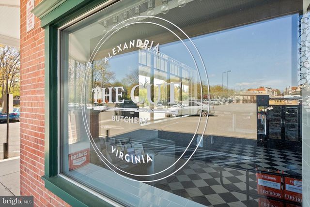 8519 BUCKBOARD DR, Alexandria, VA 22308