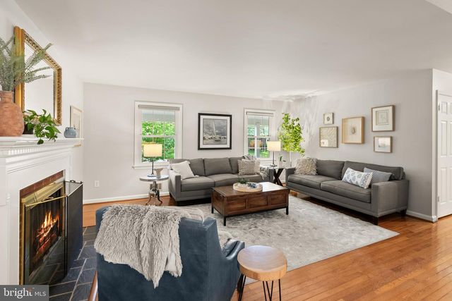 8519 BUCKBOARD DR, Alexandria, VA 22308