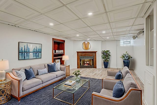 509 S Brainard Avenue, La Grange, IL 60525