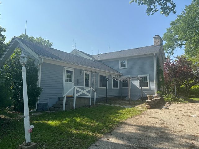 3896 Drexel Avenue, Gurnee, IL 60031