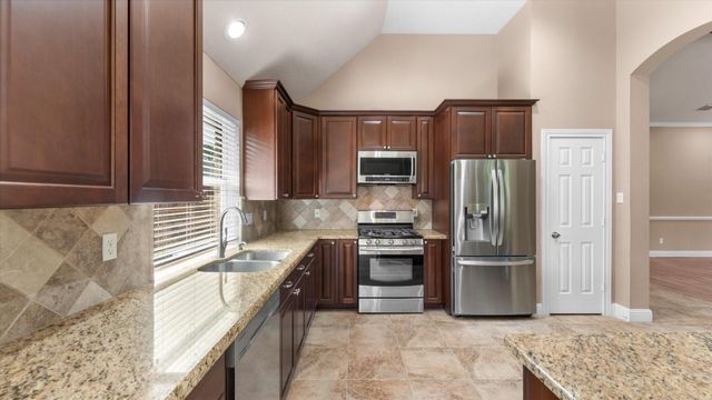 7906 Hazy Brook Lane, Humble, TX 77396