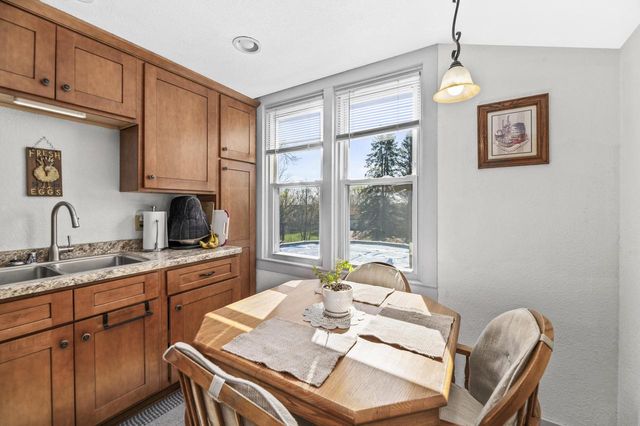 S51W30943 Old Village ROAD, Mukwonago, WI 53149