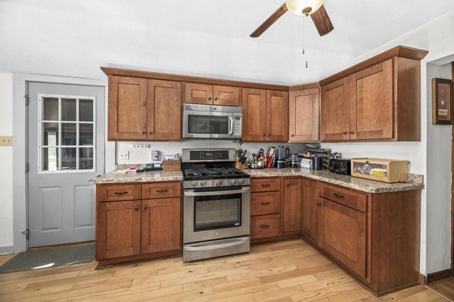 S51W30943 Old Village ROAD, Mukwonago, WI 53149