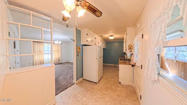 212 Hemlock Road, Bristol, TN 37620