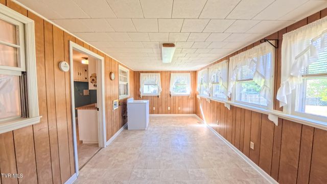 212 Hemlock Road, Bristol, TN 37620