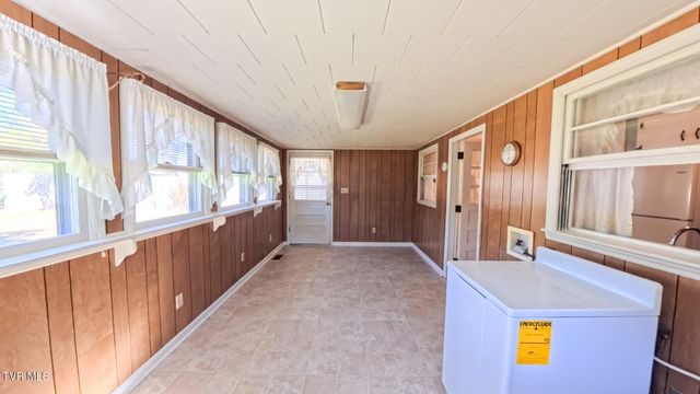 212 Hemlock Road, Bristol, TN 37620