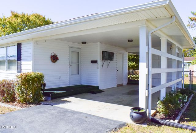 212 Hemlock Road, Bristol, TN 37620