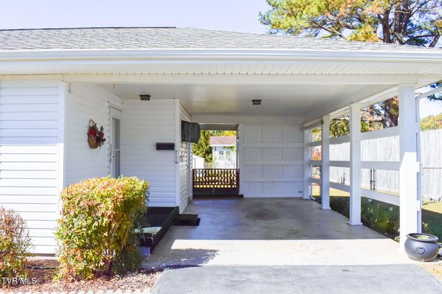 212 Hemlock Road, Bristol, TN 37620