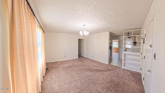 212 Hemlock Road, Bristol, TN 37620