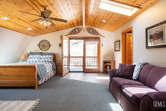 1531 Alta Sierra Road, Wofford Heights, CA 93285