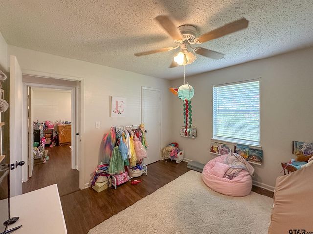 3727 Linda Kaye Dr, Longview, TX 75604