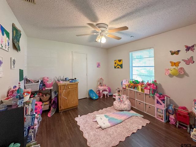 3727 Linda Kaye Dr, Longview, TX 75604