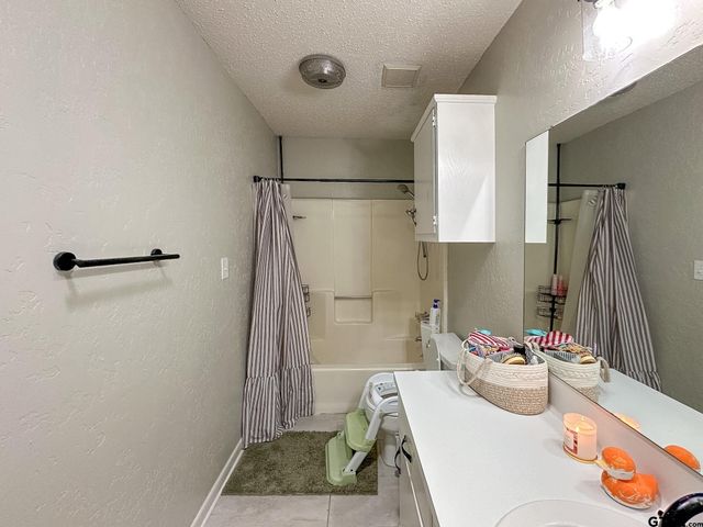 3727 Linda Kaye Dr, Longview, TX 75604