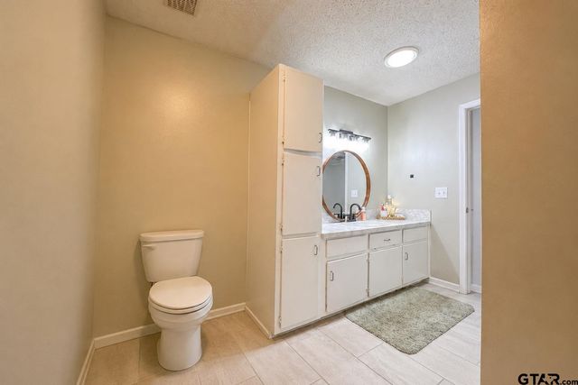 3727 Linda Kaye Dr, Longview, TX 75604