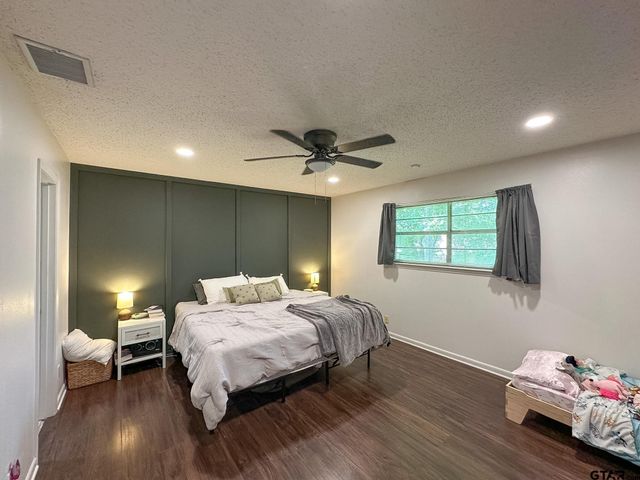 3727 Linda Kaye Dr, Longview, TX 75604