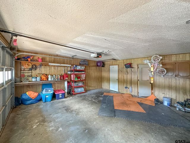 3727 Linda Kaye Dr, Longview, TX 75604