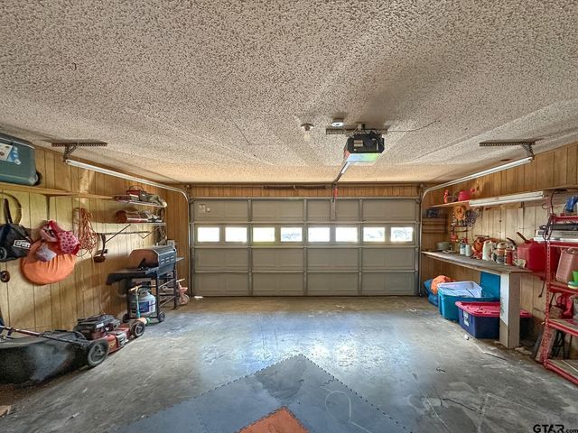 3727 Linda Kaye Dr, Longview, TX 75604