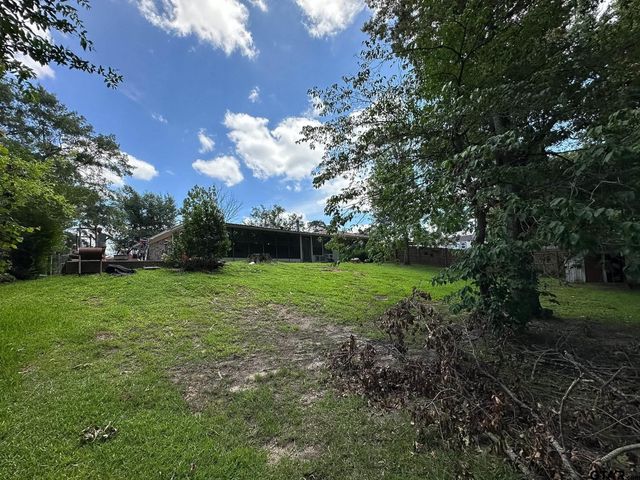 3727 Linda Kaye Dr, Longview, TX 75604