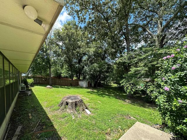 3727 Linda Kaye Dr, Longview, TX 75604
