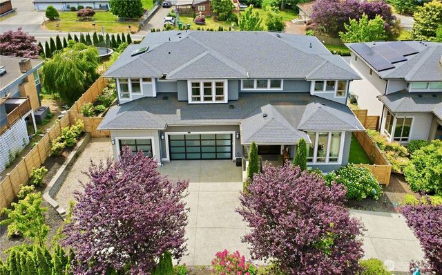 8792 116th Avenue SE, Newcastle, WA 98056
