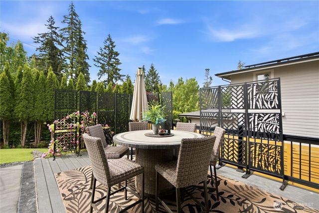 8792 116th Avenue SE, Newcastle, WA 98056