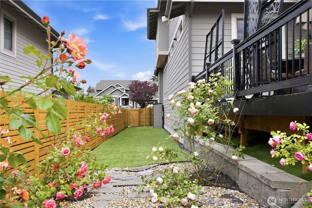 8792 116th Avenue SE, Newcastle, WA 98056