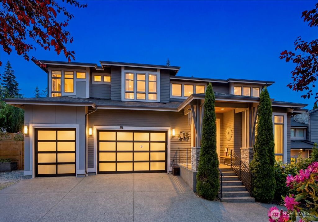 8792 116th Avenue SE, Newcastle, WA 98056