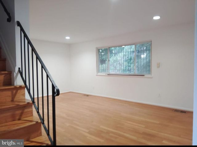 836 BOOKER DR, Capitol Heights, MD 20743