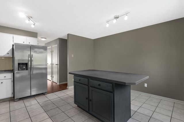 5763 Stormcroft Avenue, Westerville, OH 43081