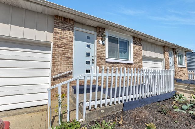 5763 Stormcroft Avenue, Westerville, OH 43081