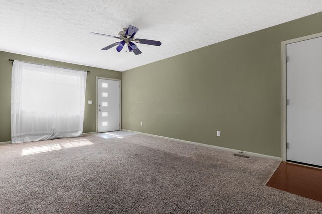 5763 Stormcroft Avenue, Westerville, OH 43081