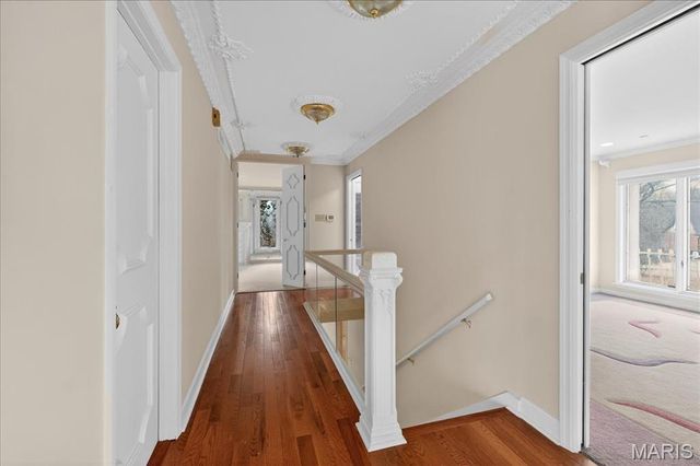 27 Meadowbrook Country Club Estate, Ballwin, MO 63011