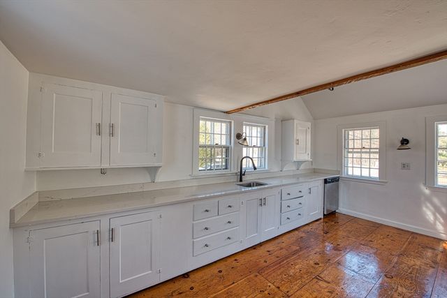 569 Main Street, Hanover, MA 02339
