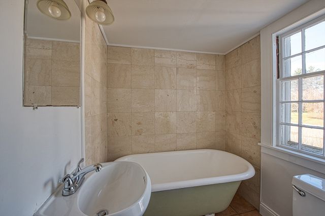 569 Main Street, Hanover, MA 02339