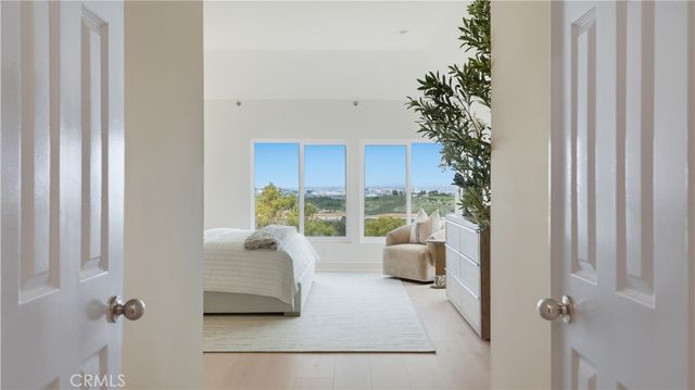 31 Saint Tropez, Newport Beach, CA 92660