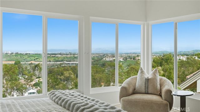 31 Saint Tropez, Newport Beach, CA 92660