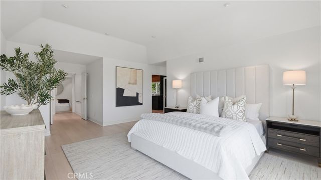 31 Saint Tropez, Newport Beach, CA 92660