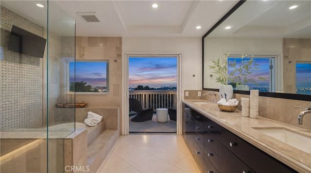 31 Saint Tropez, Newport Beach, CA 92660