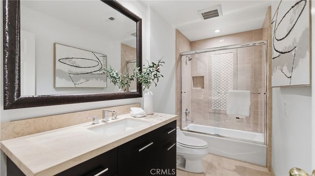 31 Saint Tropez, Newport Beach, CA 92660