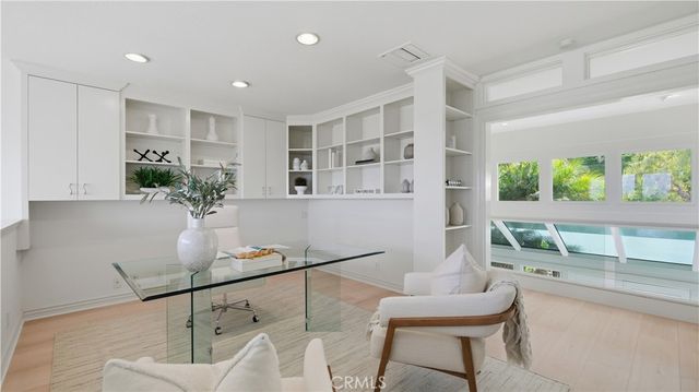 31 Saint Tropez, Newport Beach, CA 92660