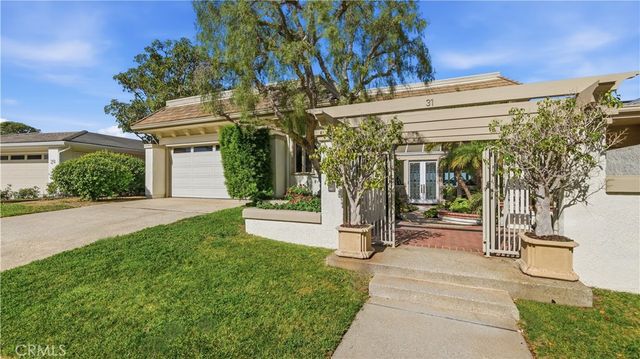 31 Saint Tropez, Newport Beach, CA 92660