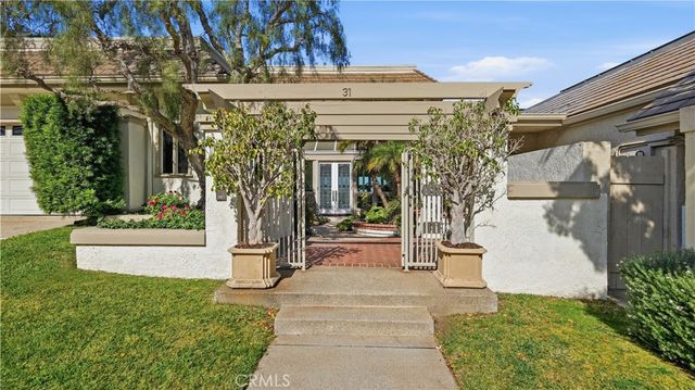 31 Saint Tropez, Newport Beach, CA 92660