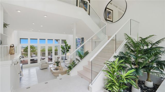 31 Saint Tropez, Newport Beach, CA 92660