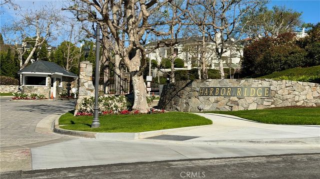 31 Saint Tropez, Newport Beach, CA 92660