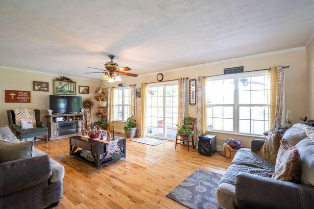 222 Bennie Camp Road, Dunlap, TN 37327