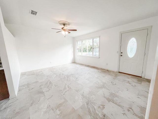 2726 5th ST SW, Lehigh Acres, FL 33976