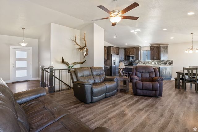 358 S CANYON OVERLOOK DR, Tooele, UT 84074