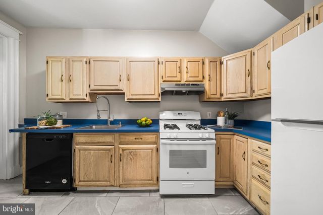 3350 18TH ST NW, Washington, DC 20010