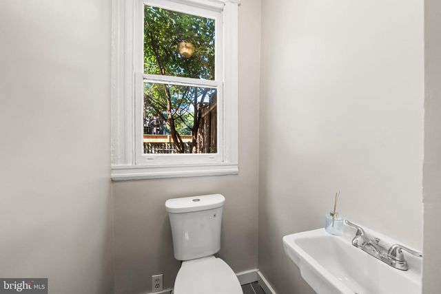 3350 18TH ST NW, Washington, DC 20010